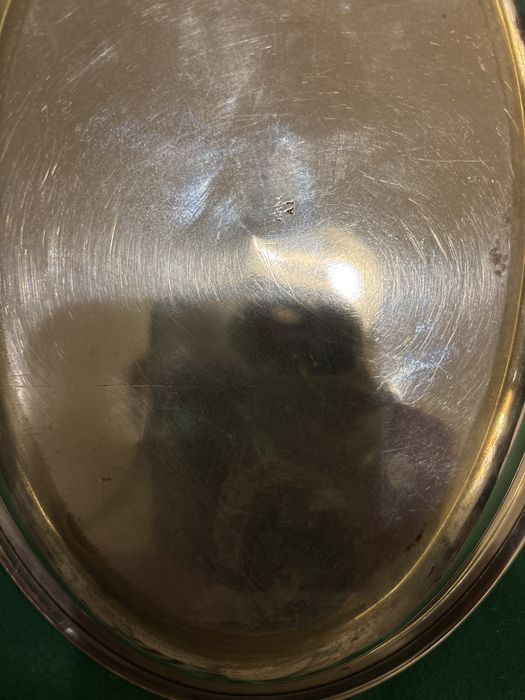 Prato coberto em casquinha de prata inglesa