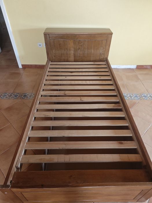 Cama de solteiro