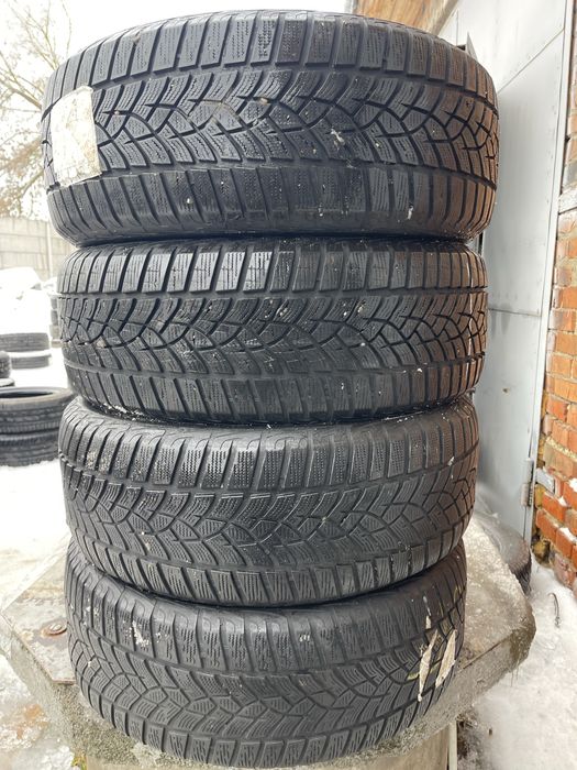 Зимова резина  225/60 R 16 goodyear