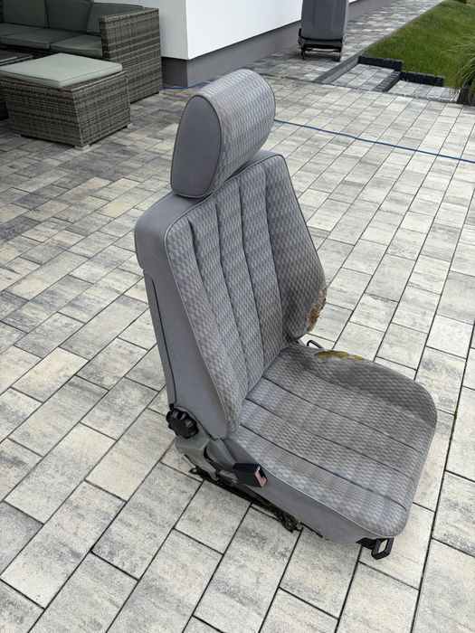 Fotel kierowcy mercedes w201 szary