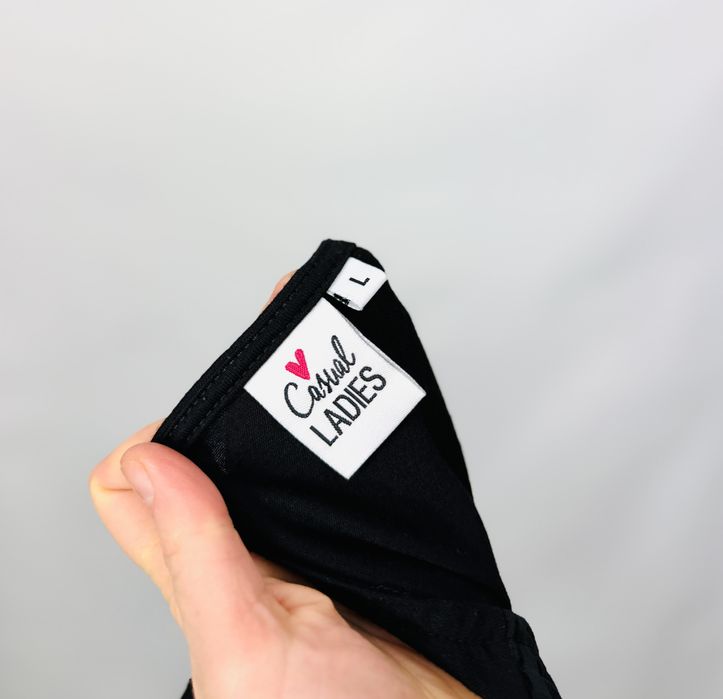 Czarna bluzka z koronkowym przodem S 36