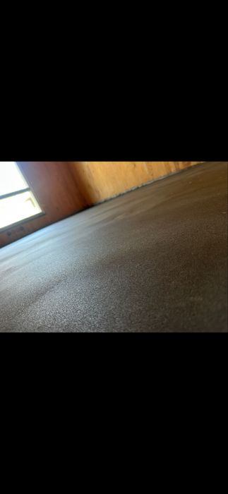 Стяжка підлоги: вирівнюємо основу, готуємо до фінішного покриття.