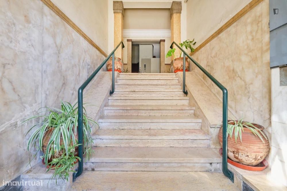 Quarto - localizado em Rato Lisbon