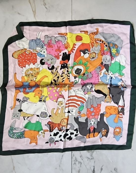 Nowa apaszka kolorowe koty 70 x 70 imitacja jedwabiu