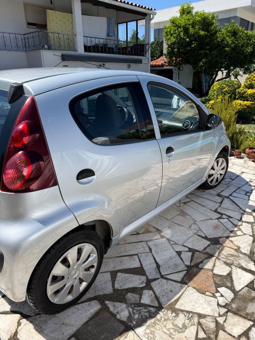 Carro Peugeot 107