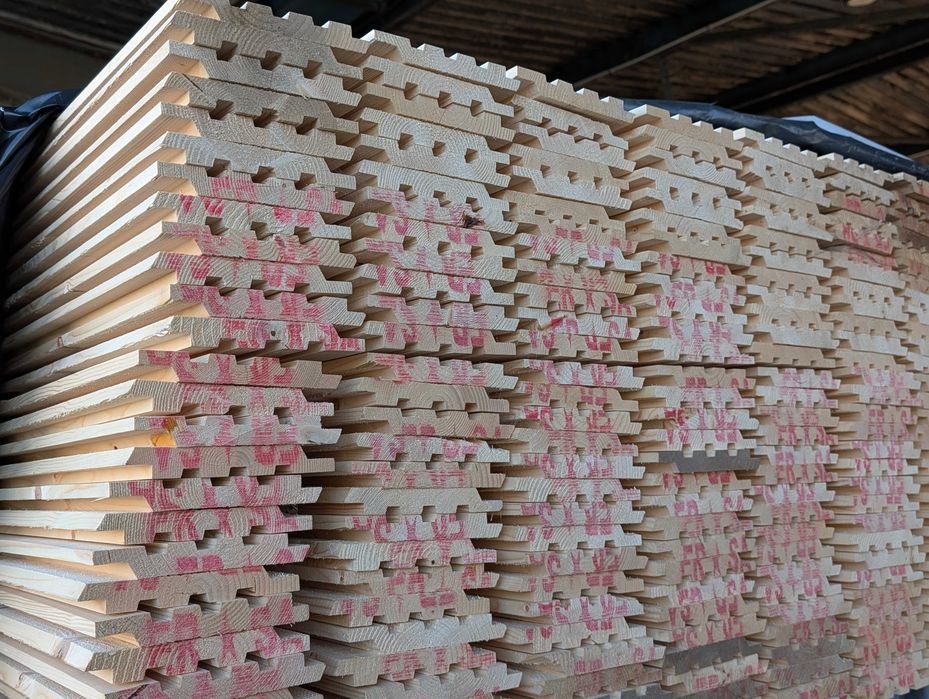 Drewno konstrukcyjne C24 KVH BSH deski boazeria elewacja taras krokwie