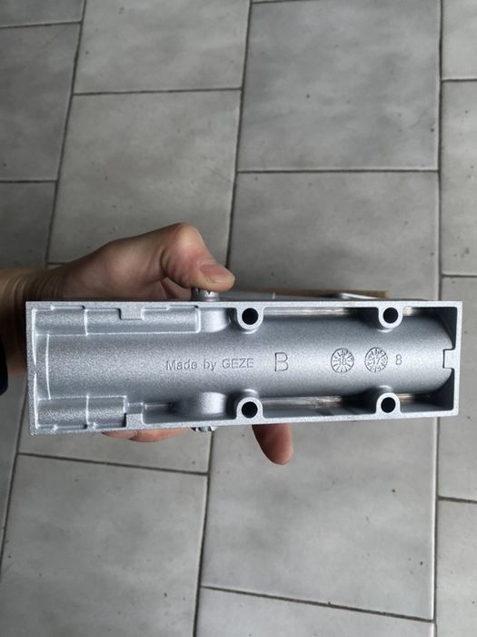 Fecho porta automático mecanismo mola retenção