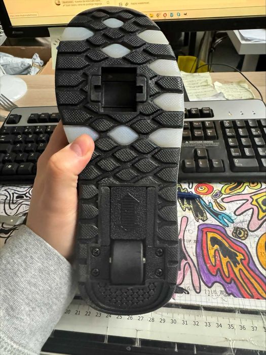 Rolki czarne buty butorolki led podświetlenie usb 35 sport wrotki