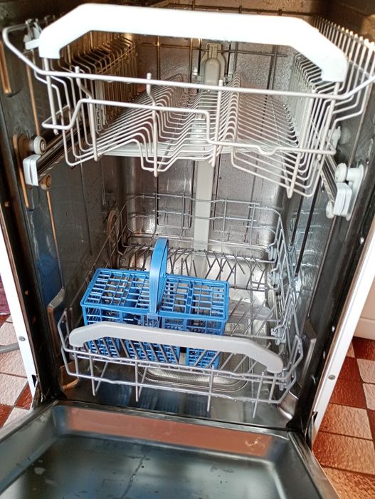 Zmywarka Szer.45 cm. Indesit