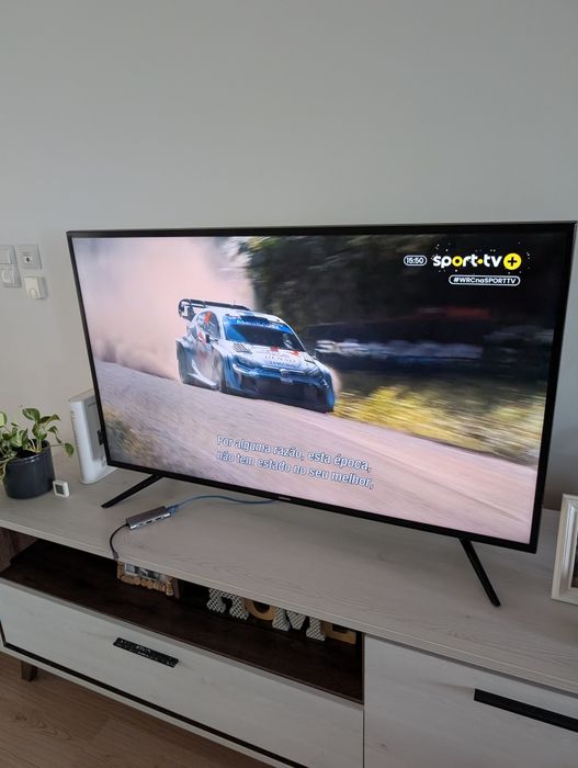 TV Samsung 48''4K (UR48JU6000K) em bom estado