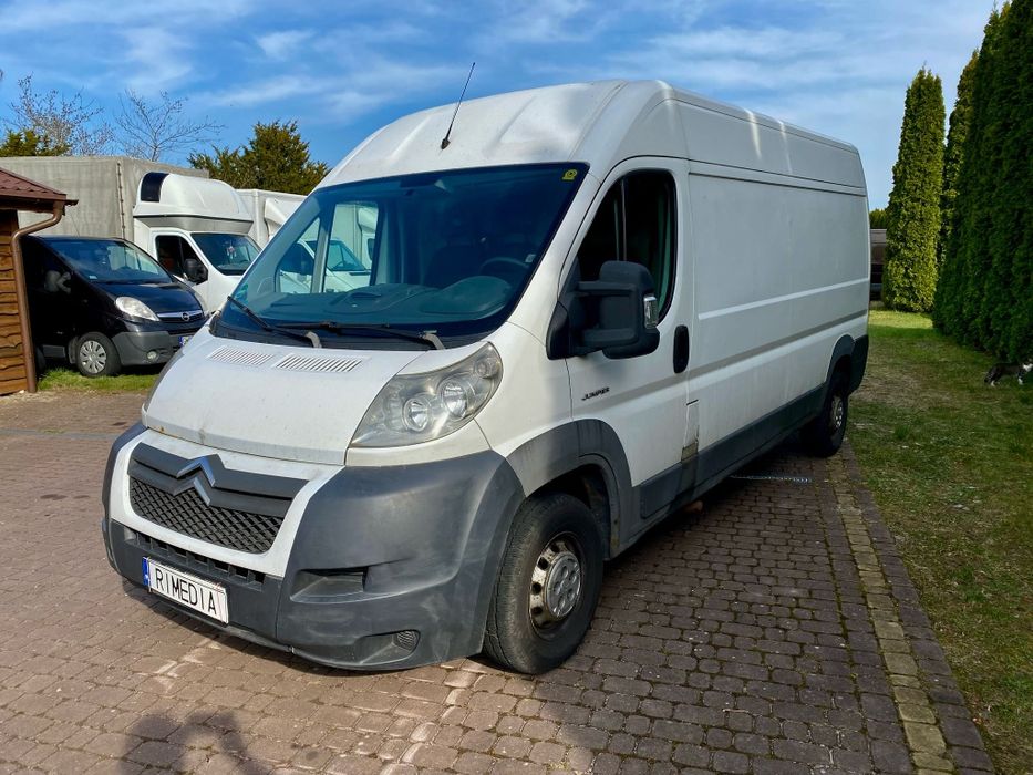 Wypożyczalnia samochodów dostawczych, windy, kontenery plandeki i inne