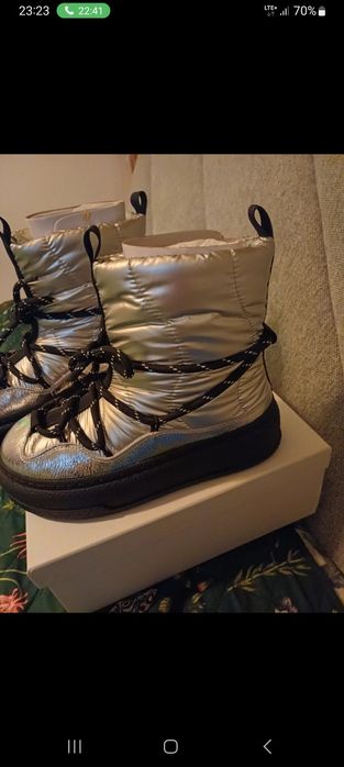 Śniegowce damskie srebrne  buty zimowe 39 Answear Lab