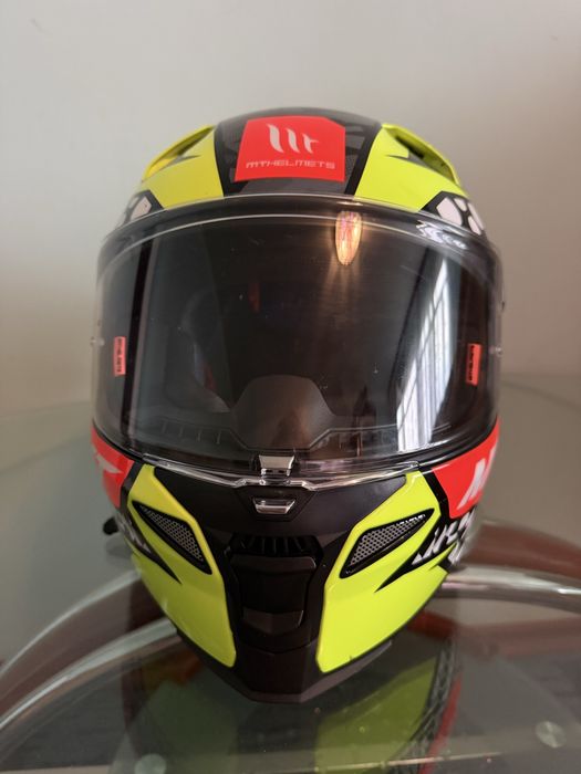 Мото шолом MT Helmets
