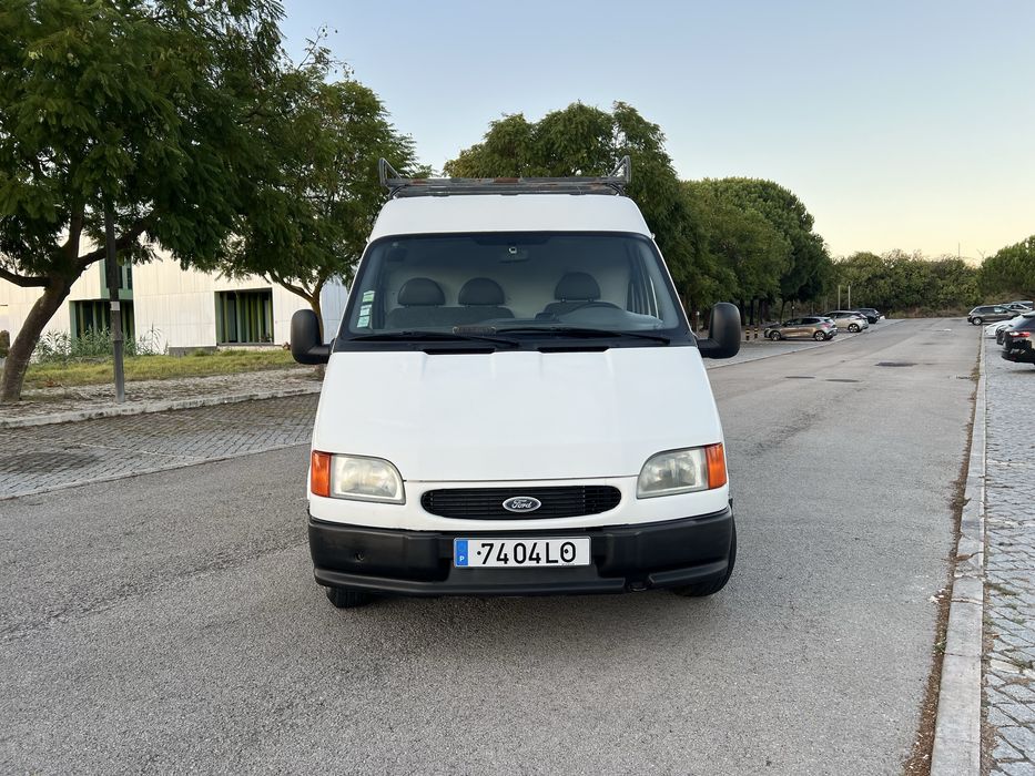 Ford Transit 140.000 kms