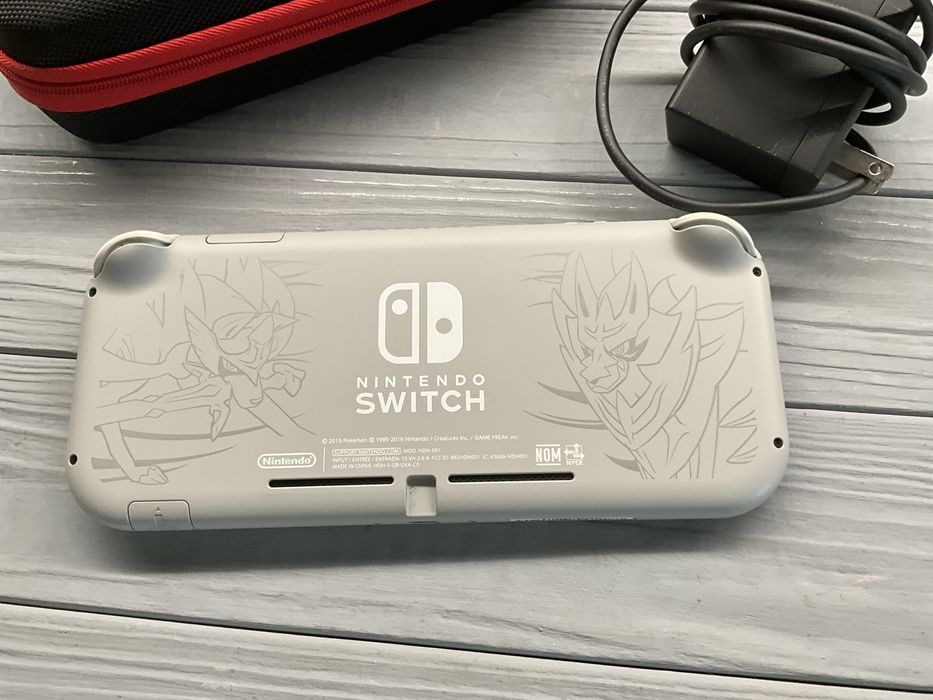 Гра Nintendo Switch Lite Zacian and Zamazenta Edition