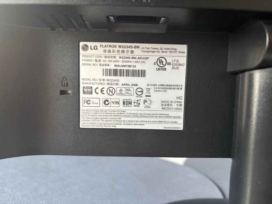 Monitor 22 cale LG