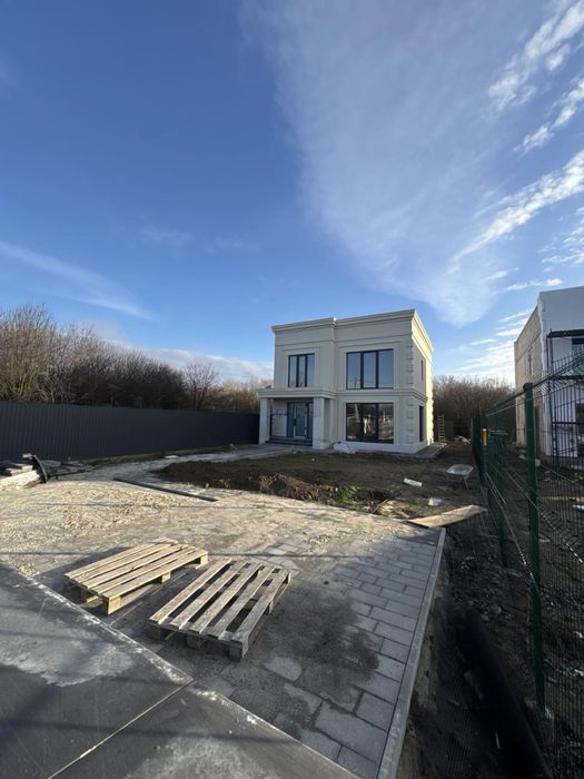 Продаж котеджу на Я.Мудрого (біля Загорської)