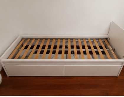 Cama Solteiro com Gavetas Espaçosas