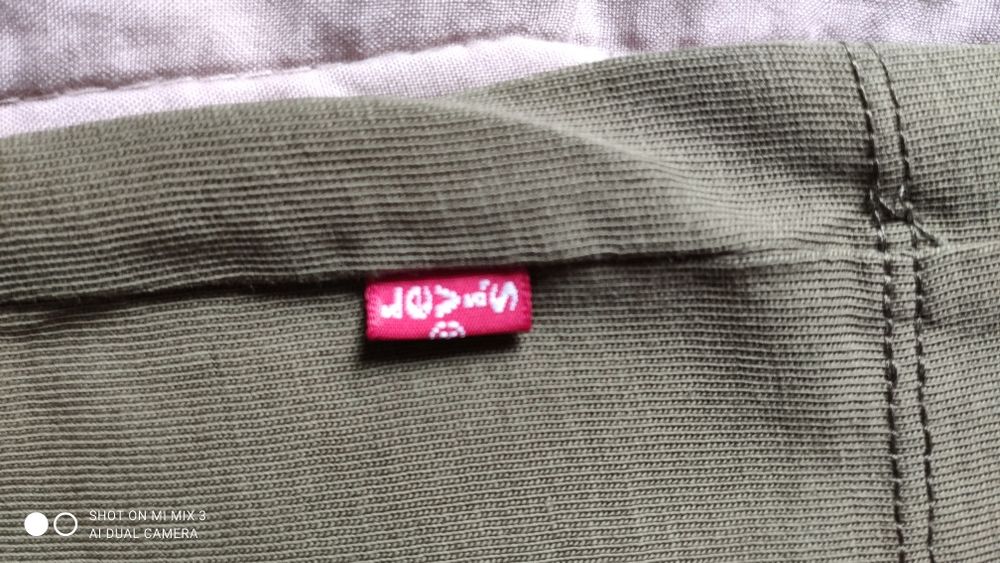 Levi's zielony khaki t-shirt rozm L jak XL