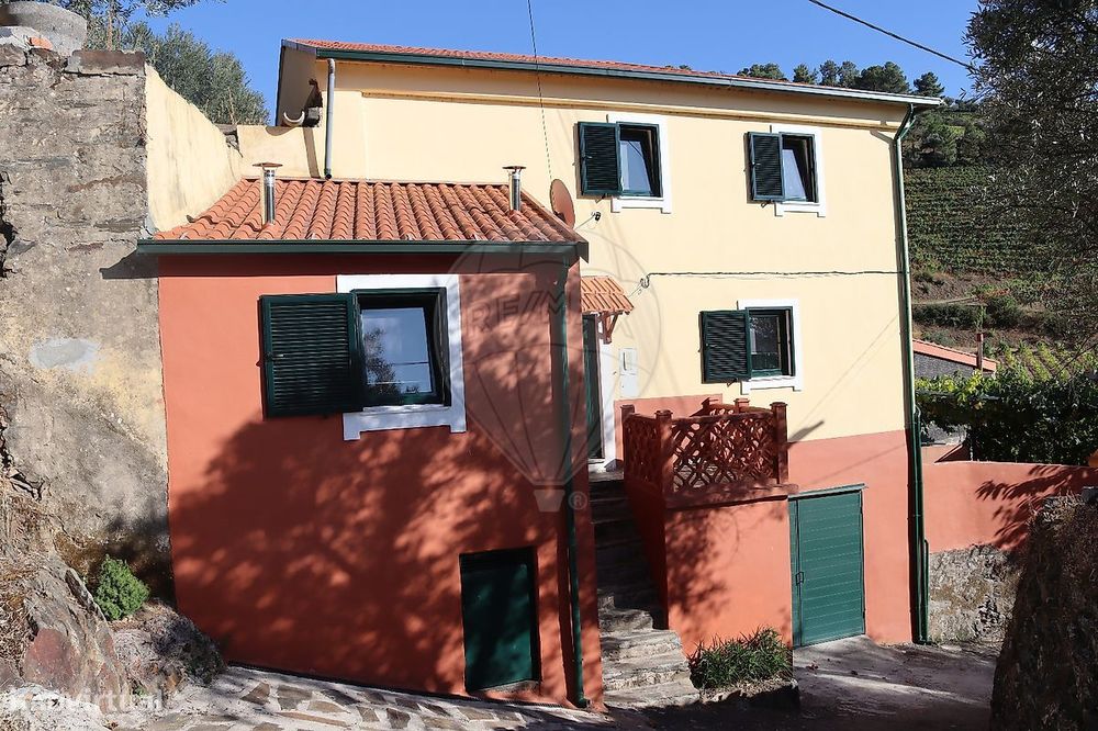 Moradia T4 para venda — Poiares E Canelas, Vila Real