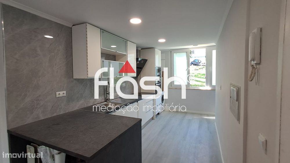 Apartamento T2 Remodelado em Benfica — Benfica, Lisboa