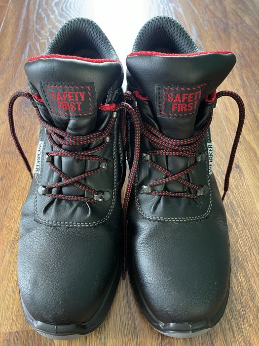 Робоче взуття 40 розміру