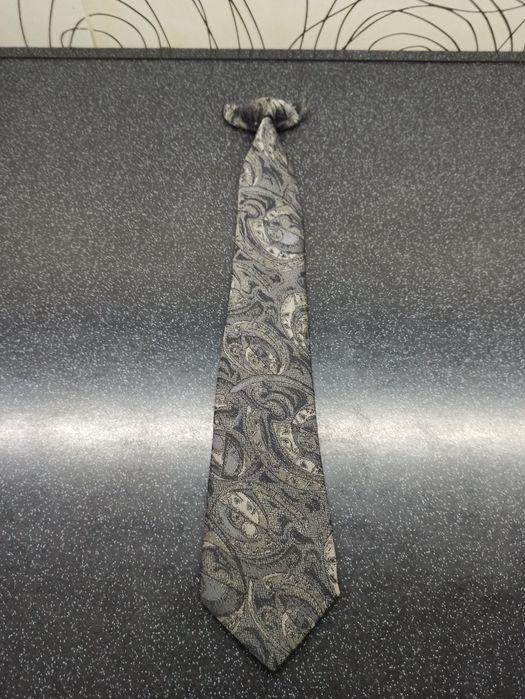 Mucha męska bezpieczna na klips.