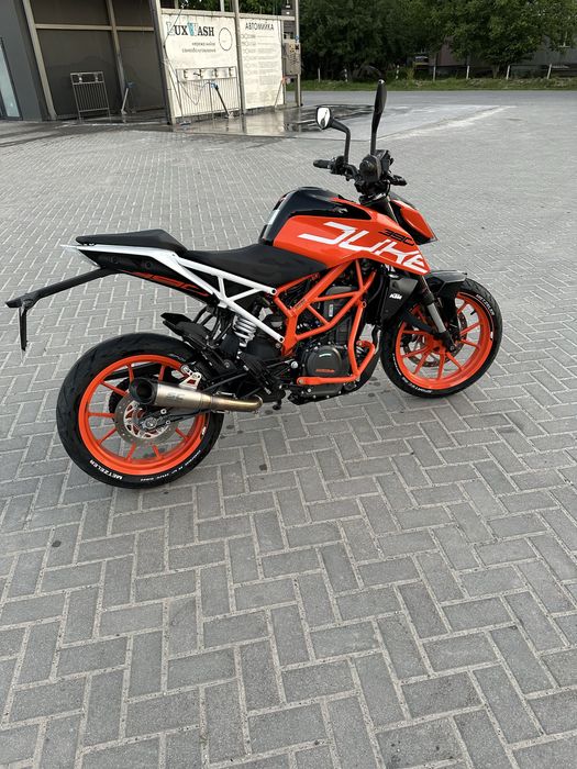 Мотоцикл KTM DUKE 390