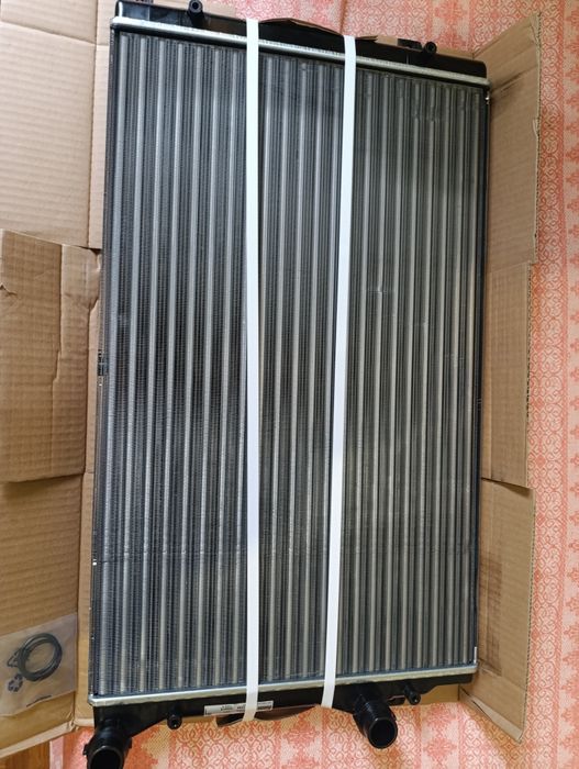 Радіатор охолодження Nissens  65280A.