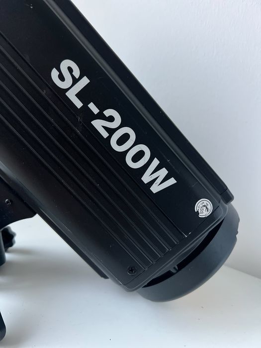 Lampa Godox LED 200W mocowanie Bowens lampa studyjna, światło stałe