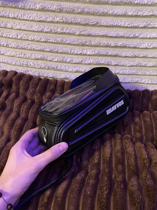 велоаксесуари, фанарик 800 люмін, тримач для телефона, сумка на вело