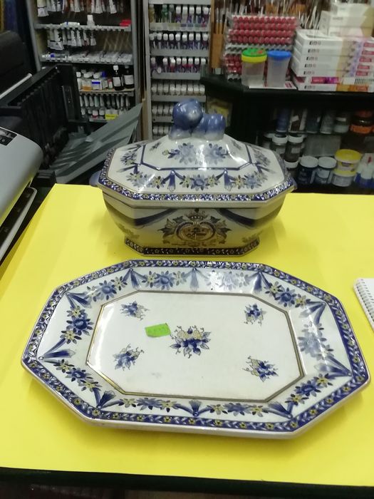 Terrina com travessa nova