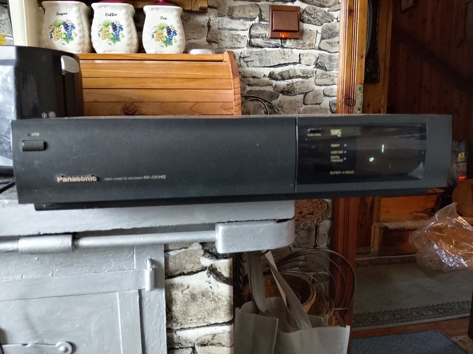 Magnetowid VHS Panasonic odtwarzacz VHS w pełni sprawny