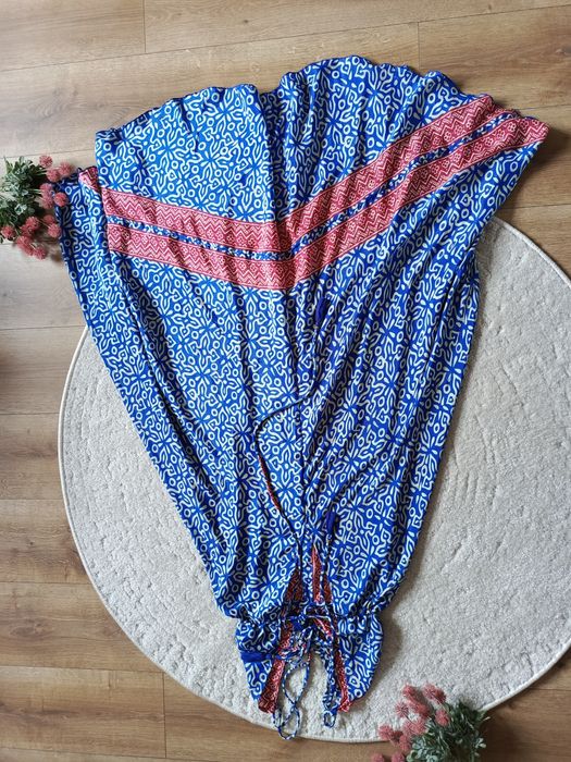 długa sukienka etniczna boho jedwab wakacyjna maxi na lato wiązana