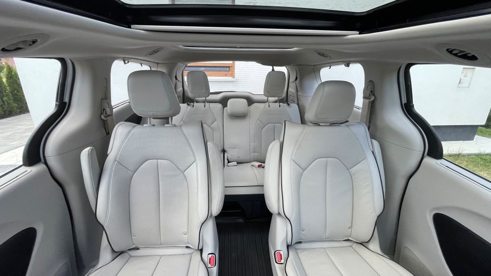 Chrysler Pacifica hybrid limited