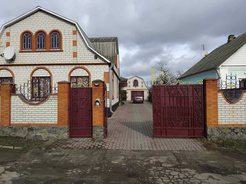 Продам будинок (9842)