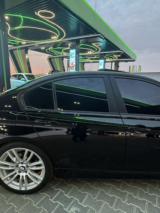 BMW F30 320i 2017г.
