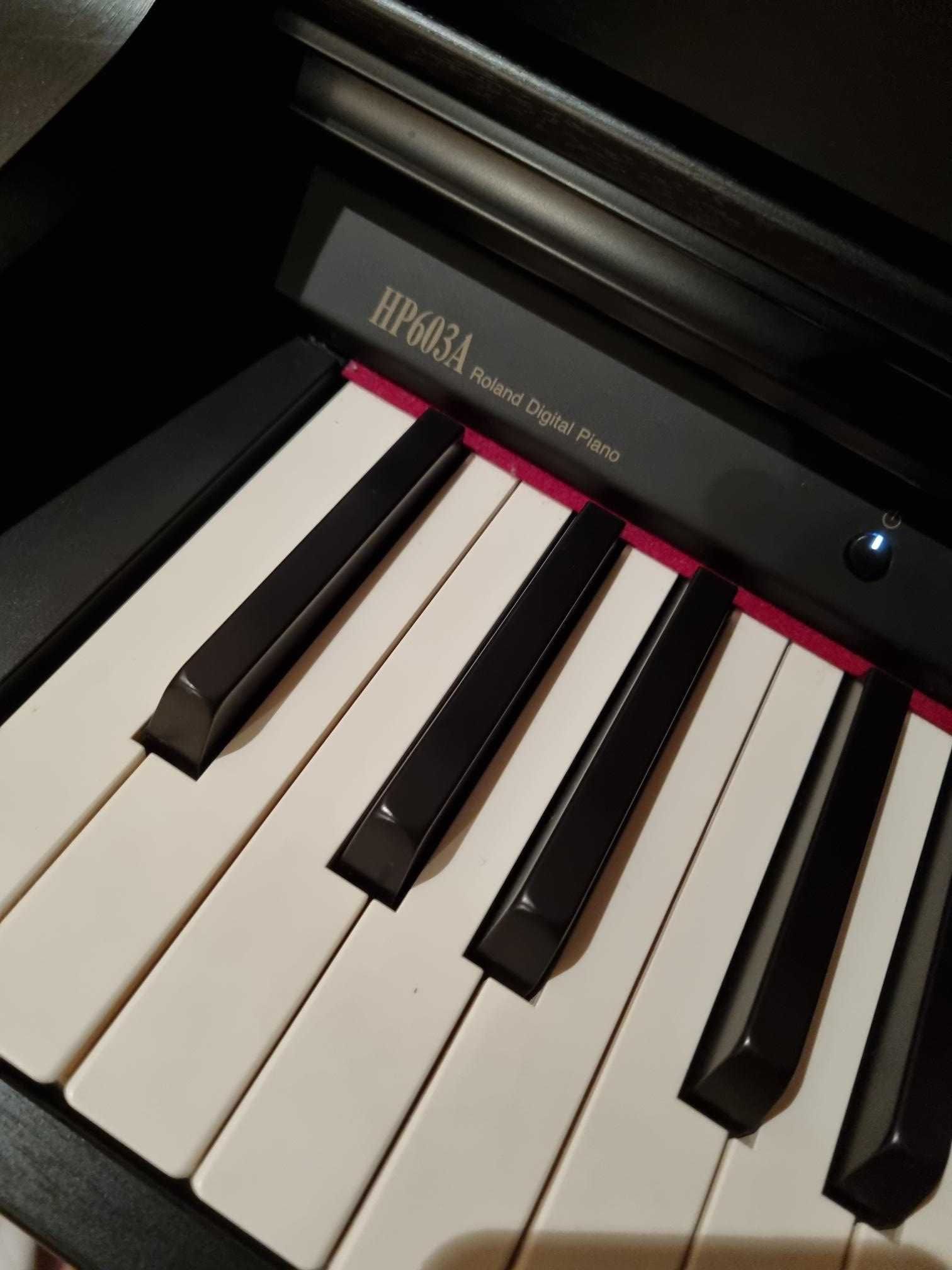 Piano Roland HP603A Vila Nova De Famalic o E Calend rio OLX Portugal