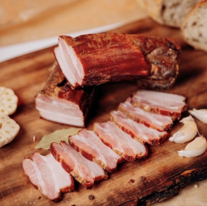 Продаємо оптом Домашні копченості, ковбаси мясо биток сало буженіну
