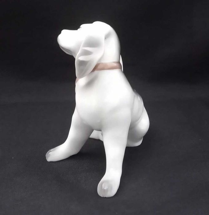 Antigo porta-palitos em porcelana Vista Alegre em forma de cão