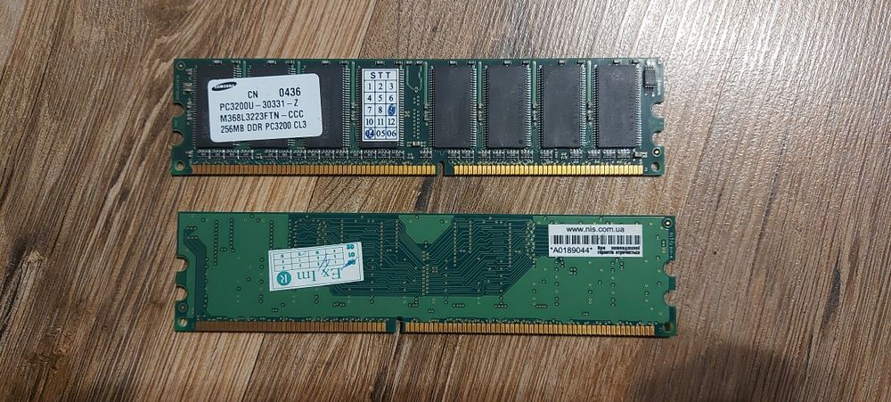 Оперативная память Samsung PC 3200U-30331-Z 256MB DDR 3200 CL3