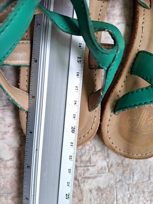 Босоніжки для дівчинки