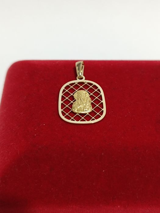 Złoty wisiorek ażurowy z Matką boską Częstochowską, złoto próby 585