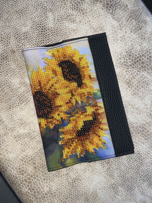 Обкладинка на паспорт ручної роботи