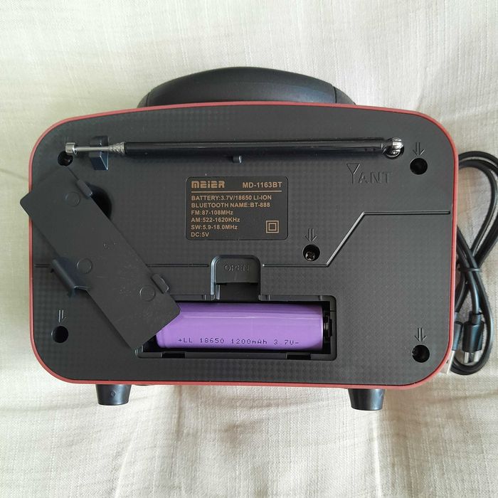 Ретро-радіоприймач / бездротова колонка Meier MD-1163BT (Bluetooth 5.3, Woodgrain)