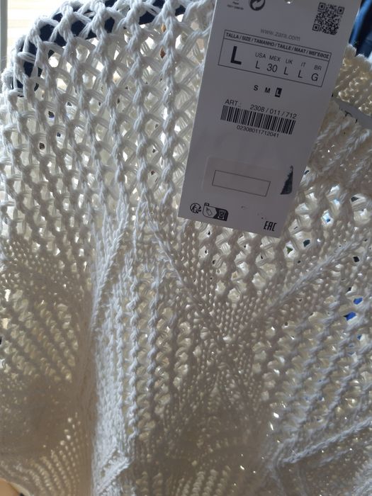 Narzutka Zara tunika L kolekcja frędzle boho lato dzianina tkmaxx