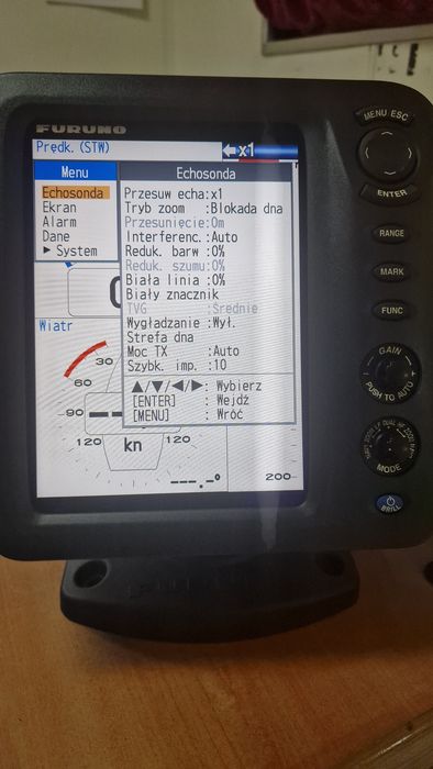 FURUNO fish finder fcv-588