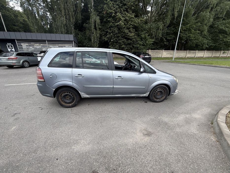 Продам Opel Zafira 2007 рік 1.9 дизель