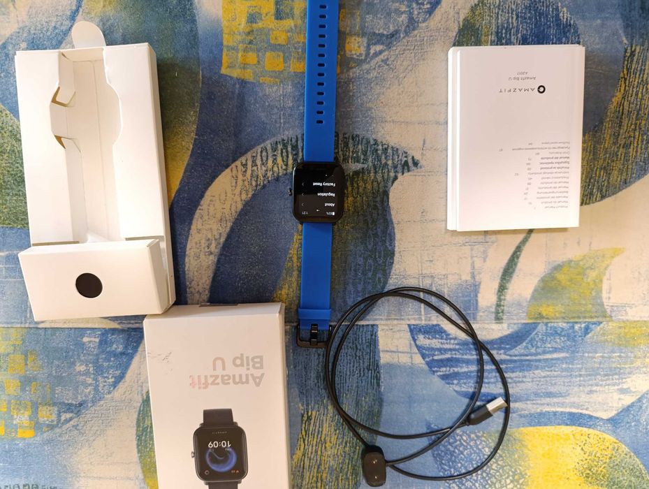 Смарт-годинник Amazfit Bip U, стан 9 з 10, все працює ідеально