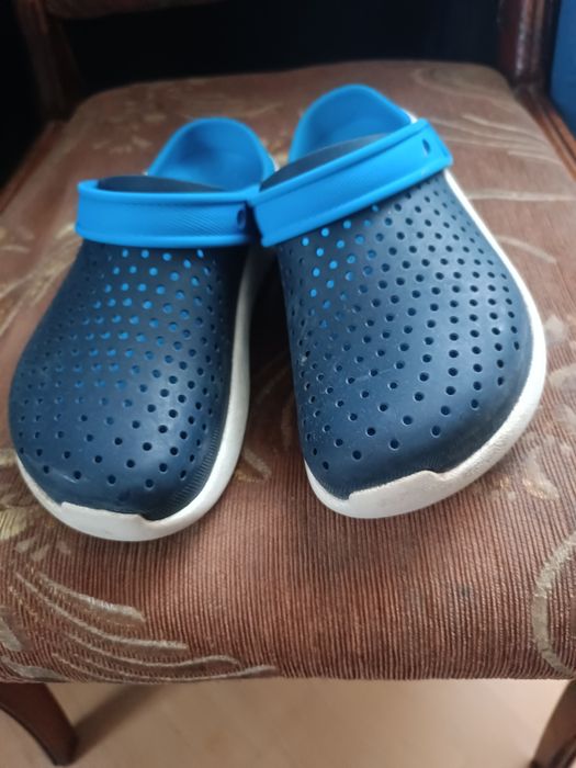 Крокси фірм крос оригінальні на хлопчика